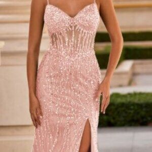 Trumpet/Mermaid Beaded Sleeveless Corset Slit Prom Dress